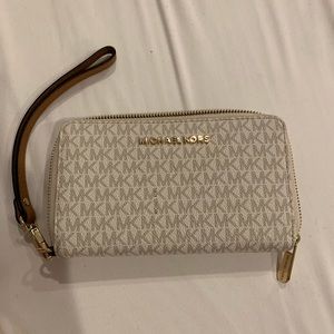 Michael Kors Wristlet